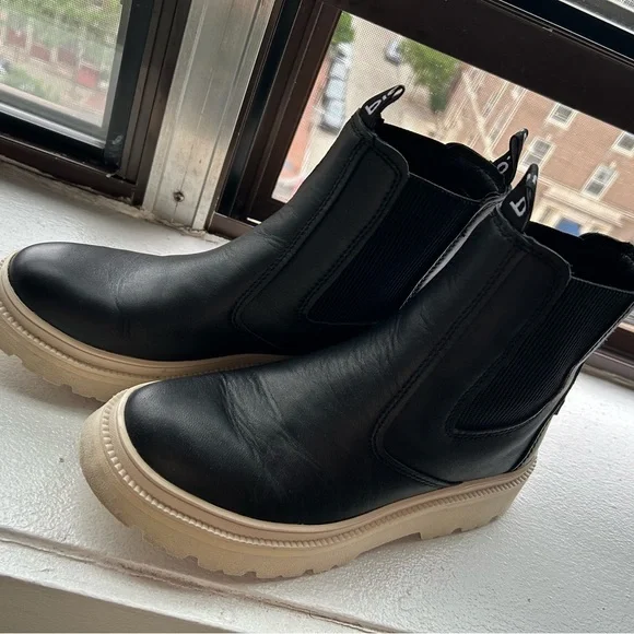 Bionica Shoes Bionica Black Leather Chelsea Boots 85m Poshmark